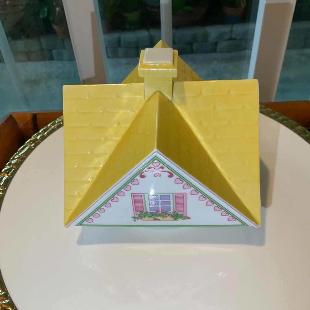 LENOX 1991 The Village Cookie Jar Canister Yellow Fine Porcelain - Beautiful! - Picture 6 of 10